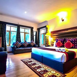 Superior Deluxe Queen Room
